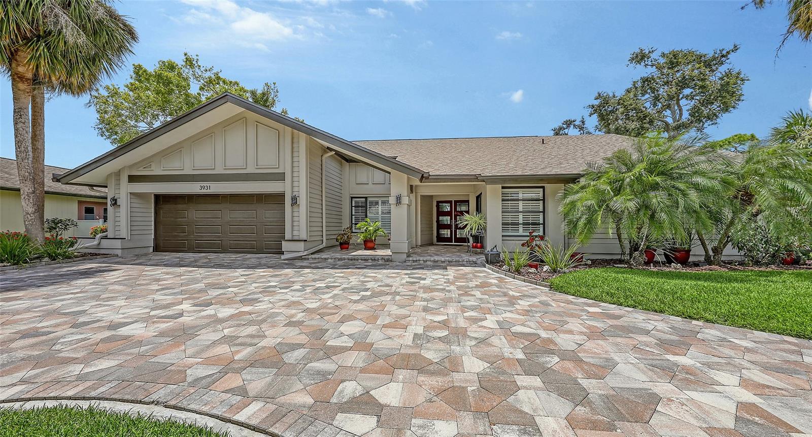 3931 TORREY PINES BLVD