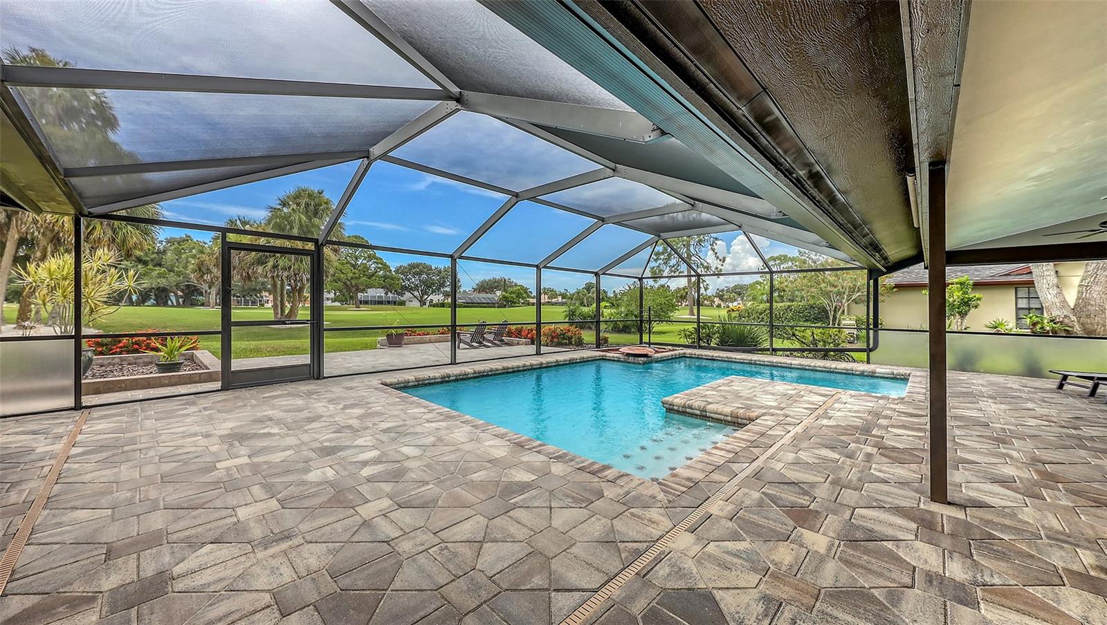 3931 TORREY PINES BLVD