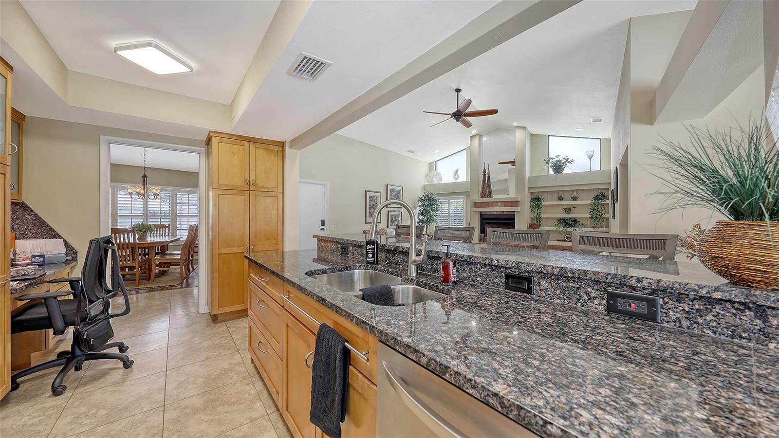 3931 TORREY PINES BLVD