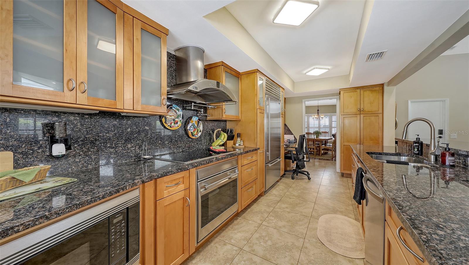 3931 TORREY PINES BLVD