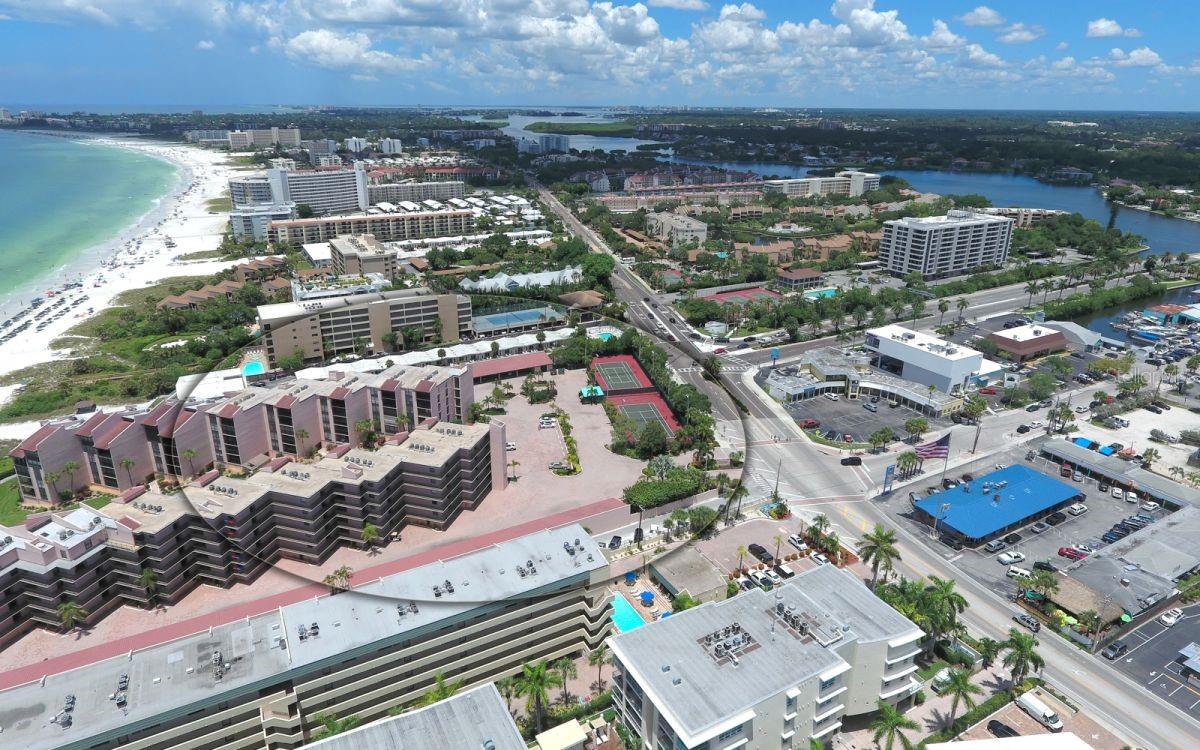 6480 MIDNIGHT PASS RD #211