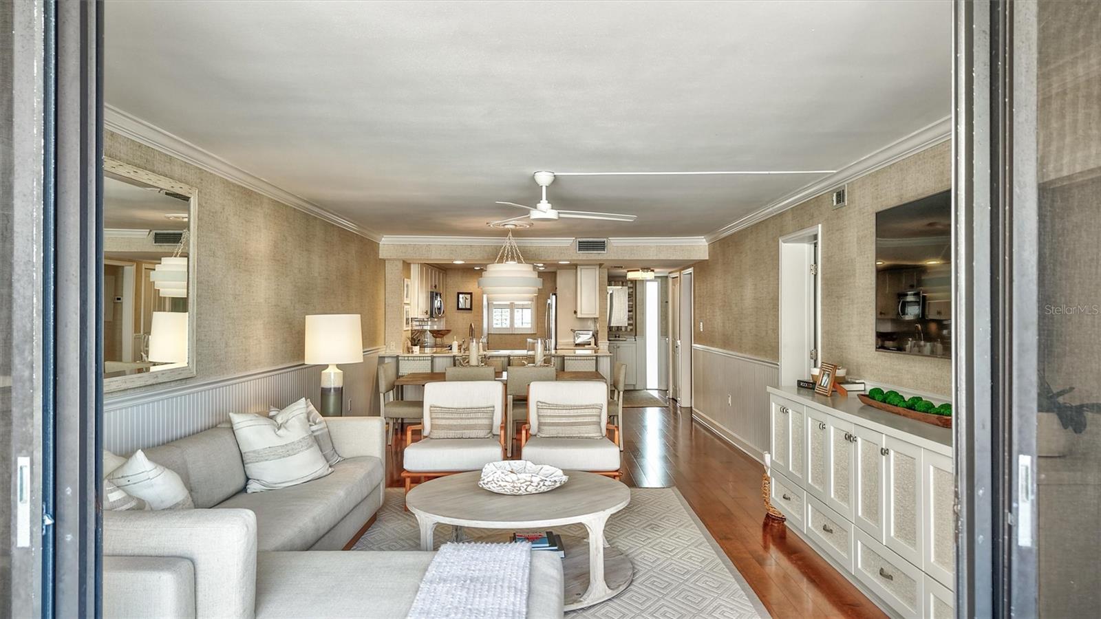 6480 MIDNIGHT PASS RD #211