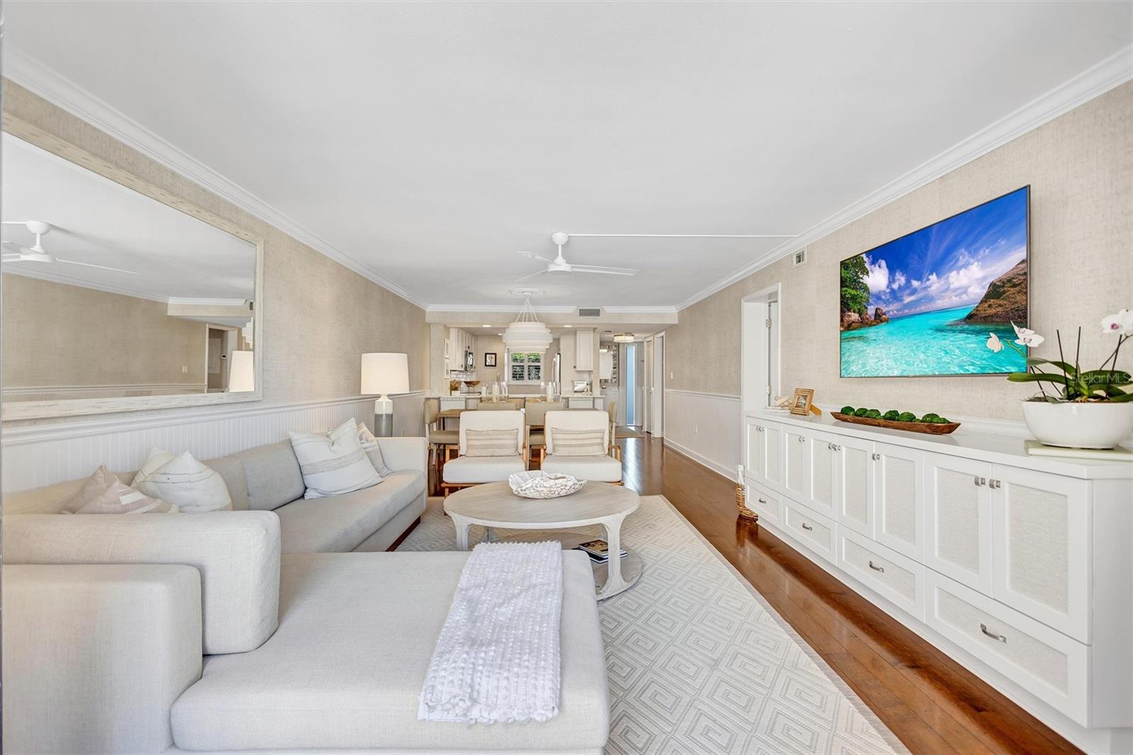 6480 MIDNIGHT PASS RD #211