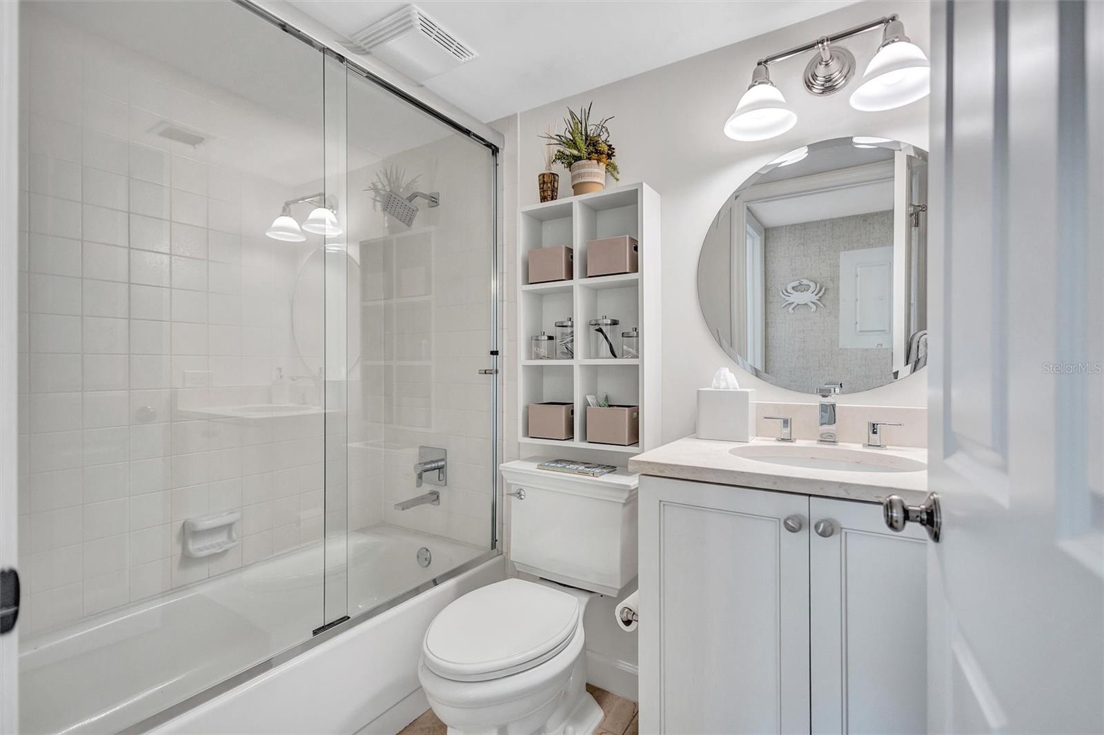 6480 MIDNIGHT PASS RD #211