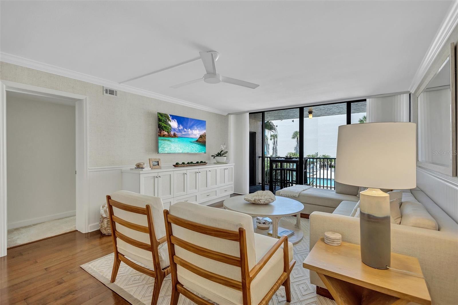 6480 MIDNIGHT PASS RD #211