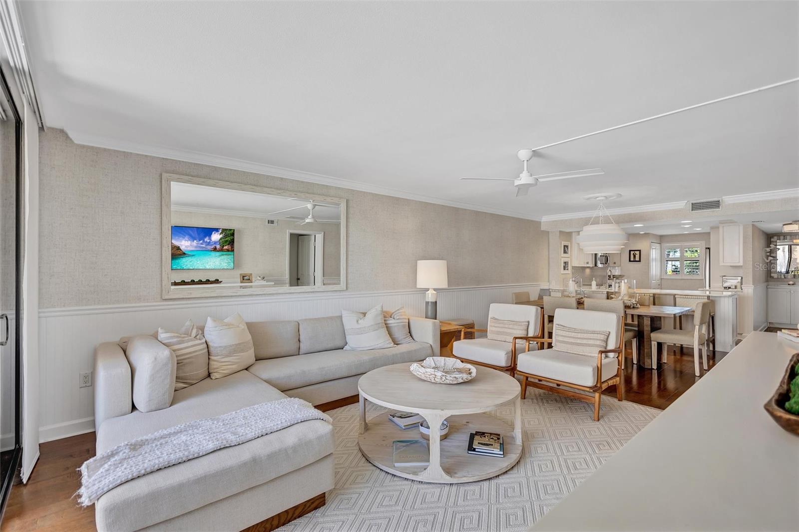 6480 MIDNIGHT PASS RD #211