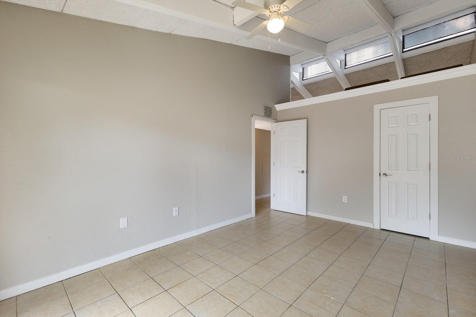 500 N JEFFERSON AVE #H1