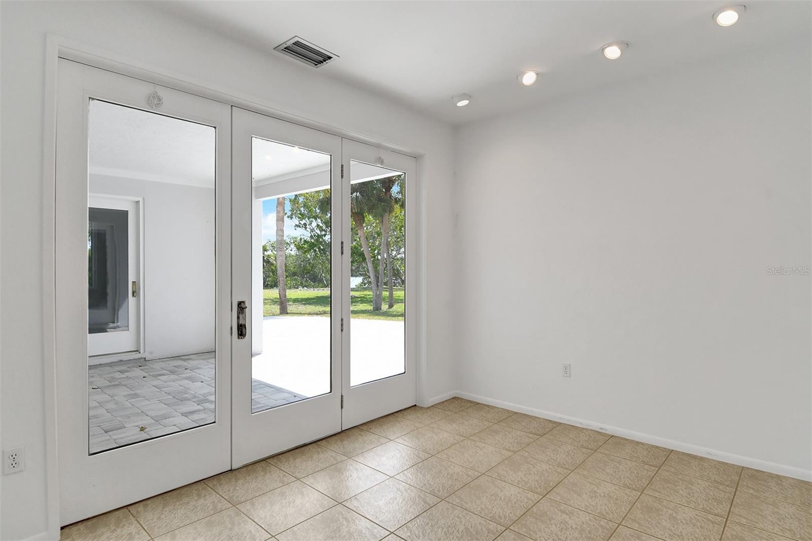 2800 CASEY KEY RD