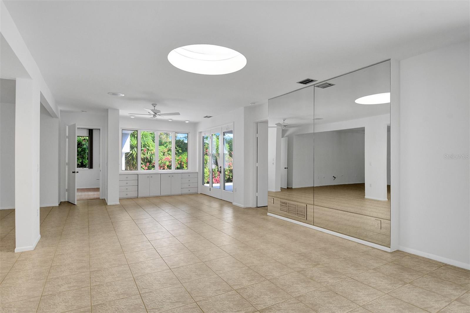 2800 CASEY KEY RD