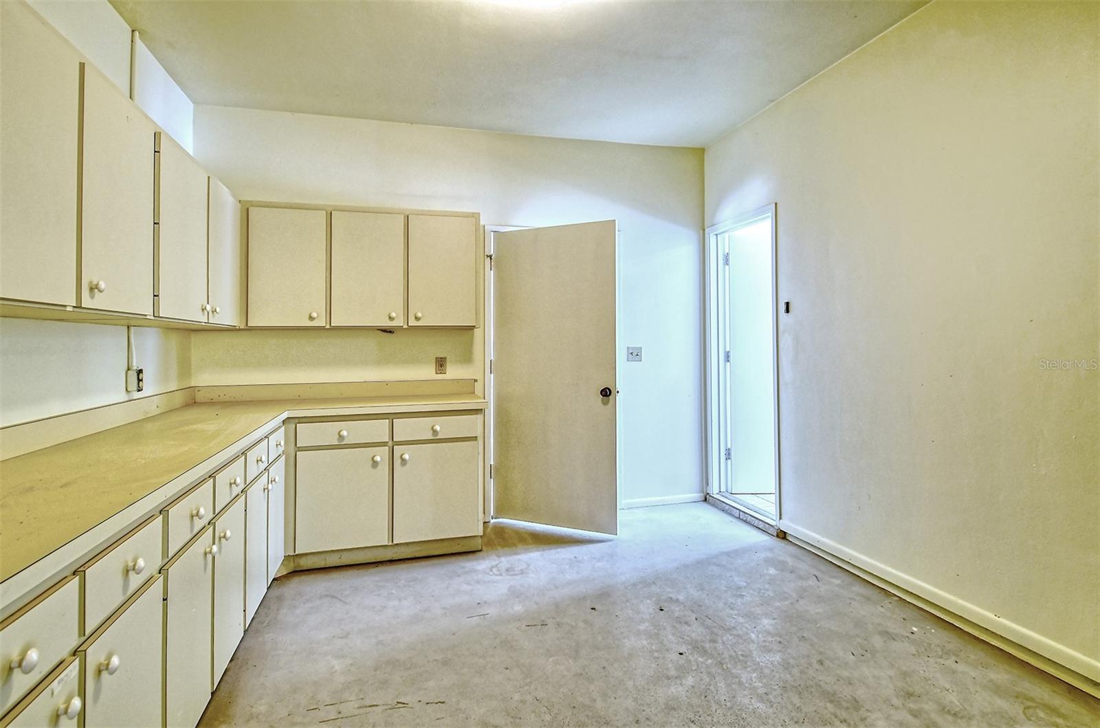 2800 CASEY KEY RD