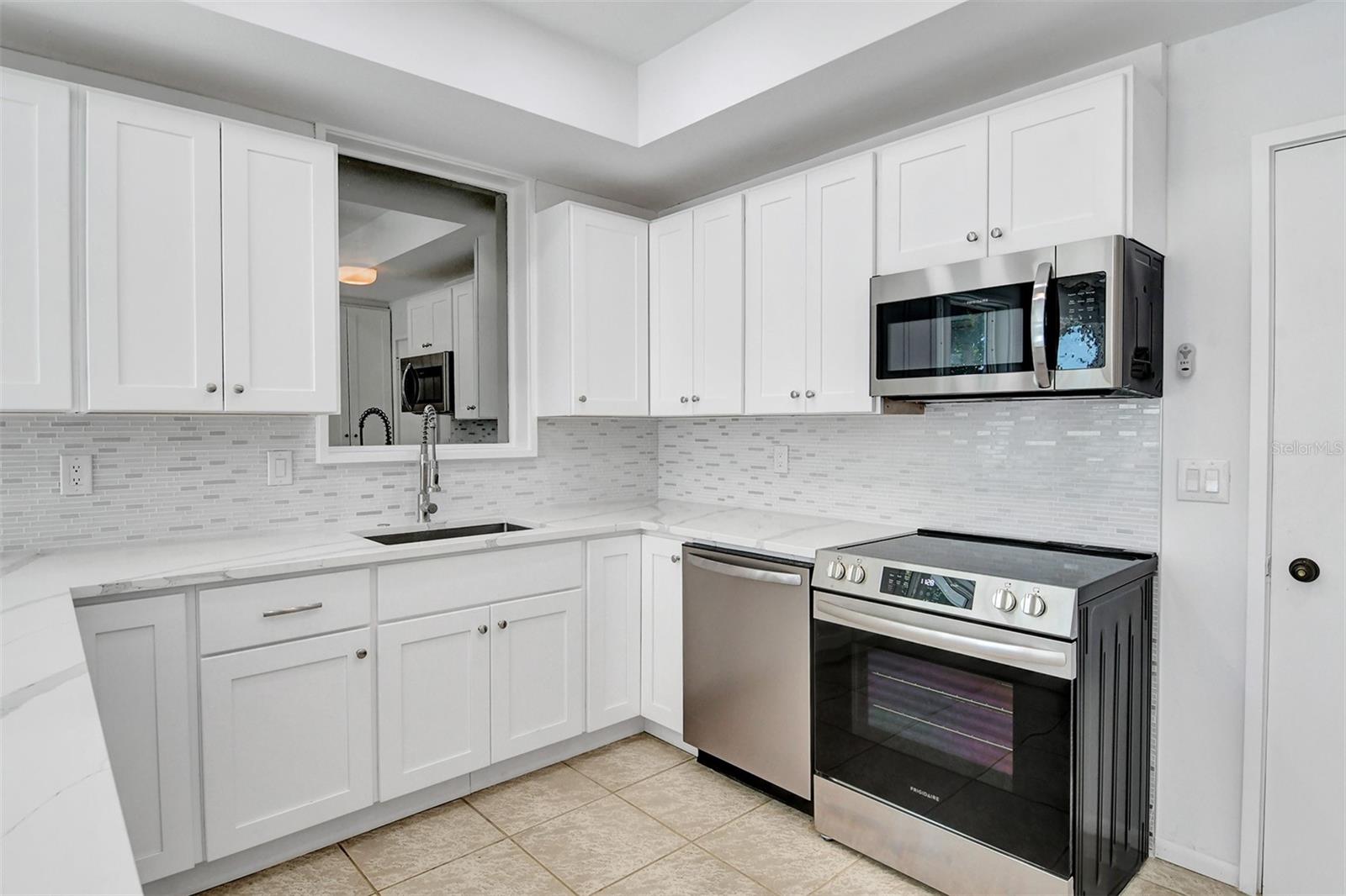 2800 CASEY KEY RD