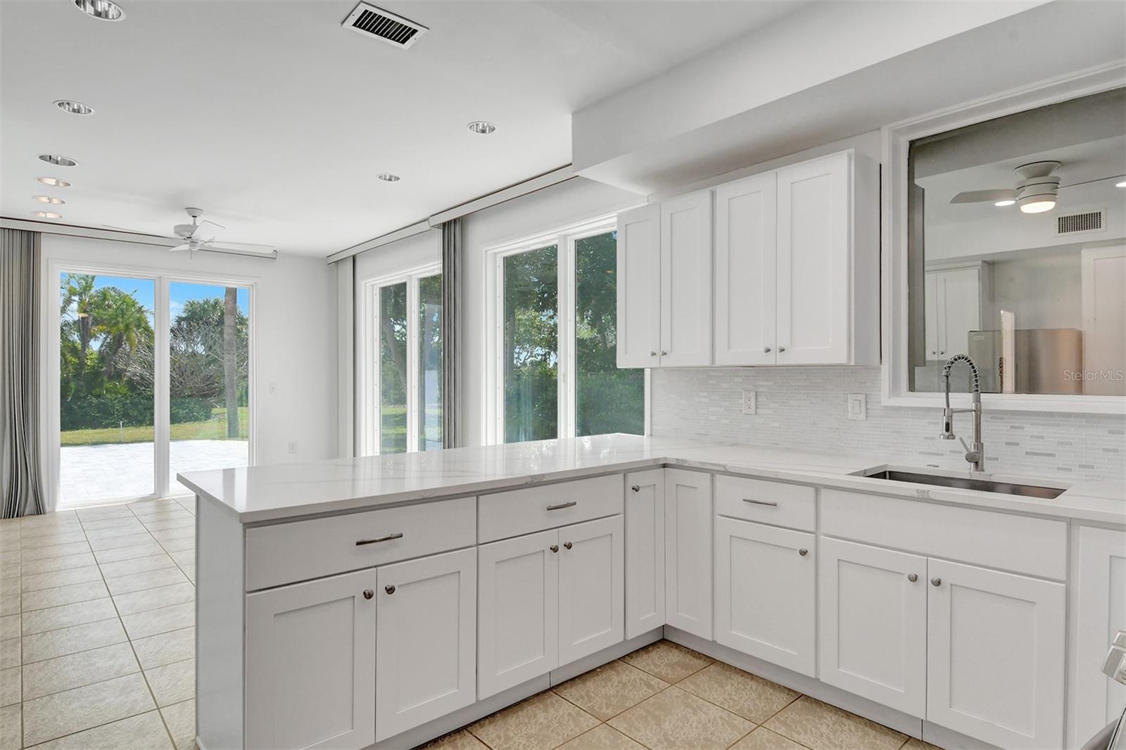 2800 CASEY KEY RD