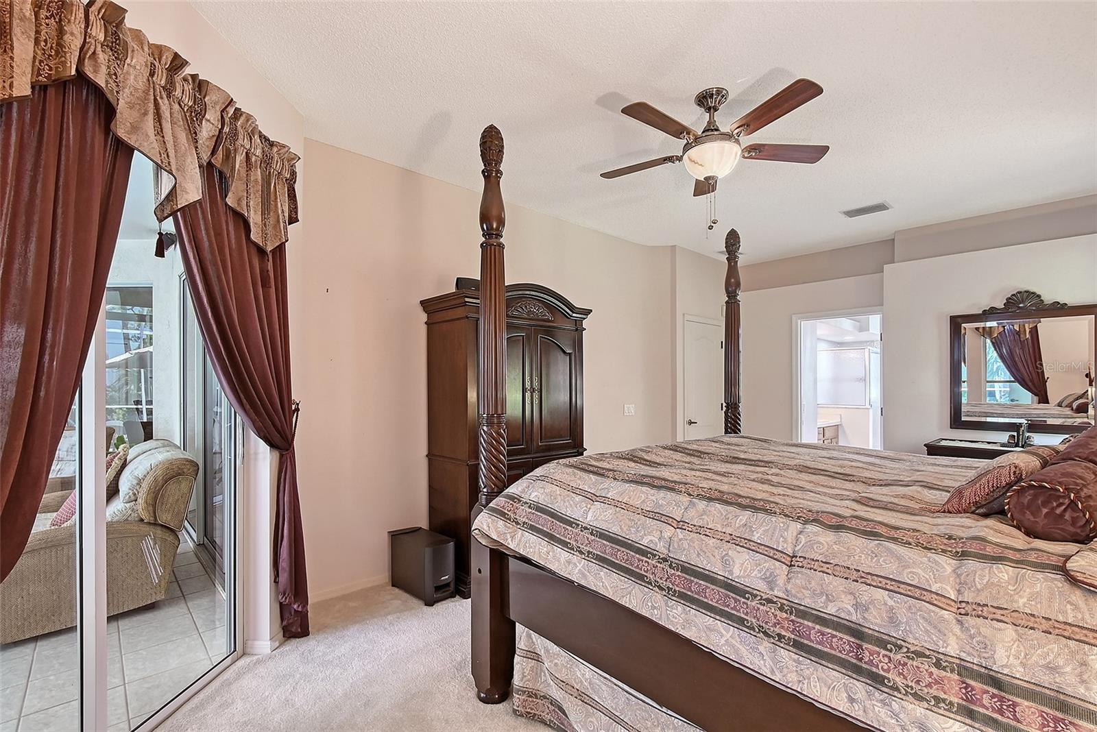 8924 HUNTINGTON POINTE DR