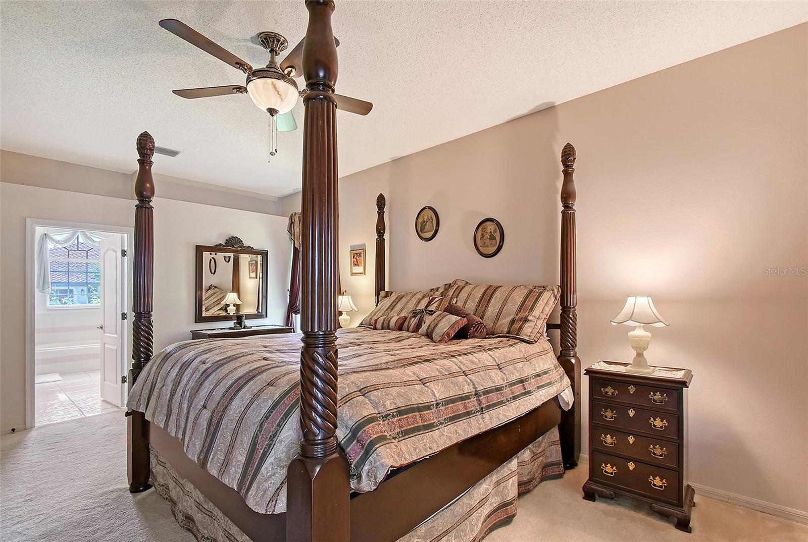 8924 HUNTINGTON POINTE DR