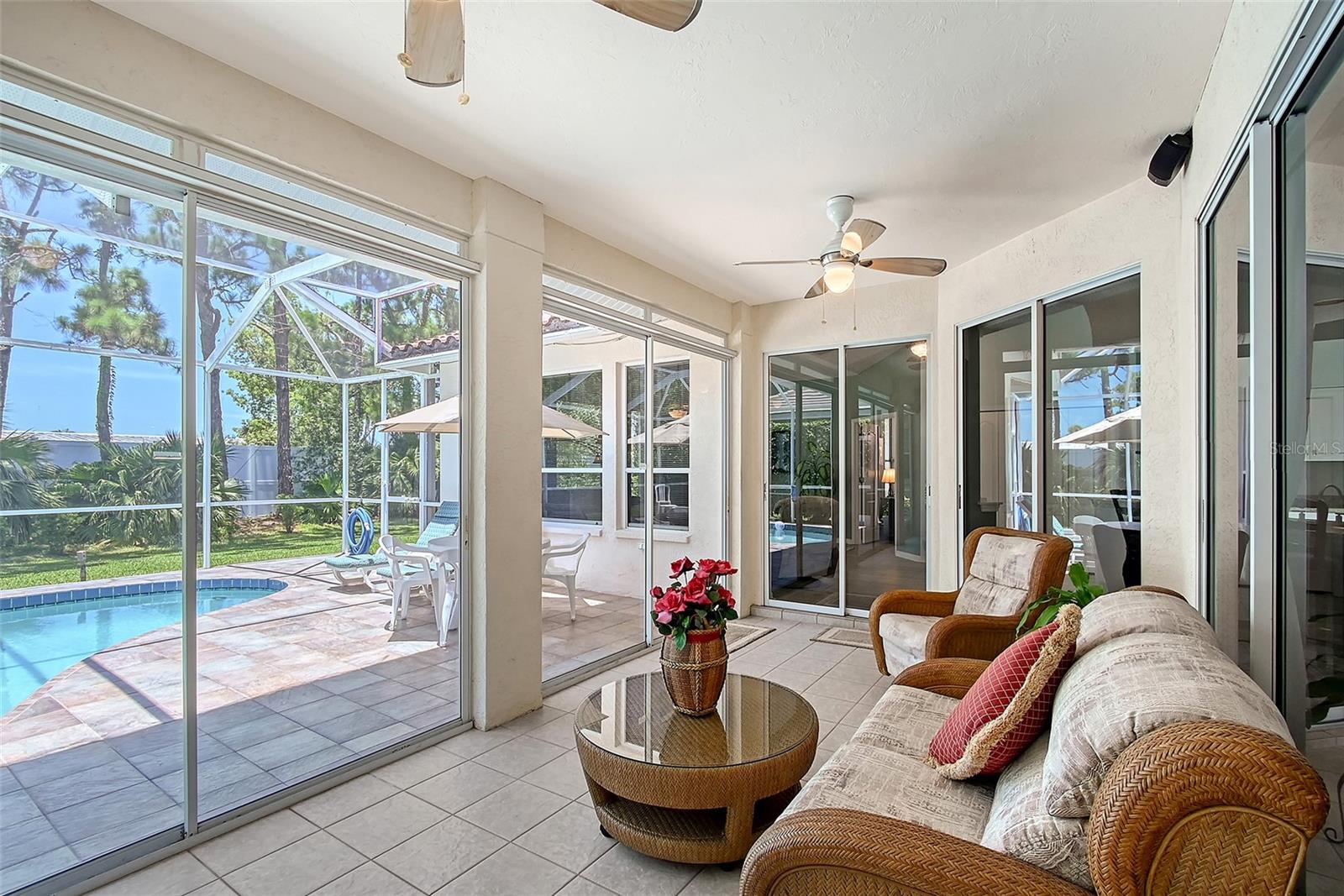 8924 HUNTINGTON POINTE DR