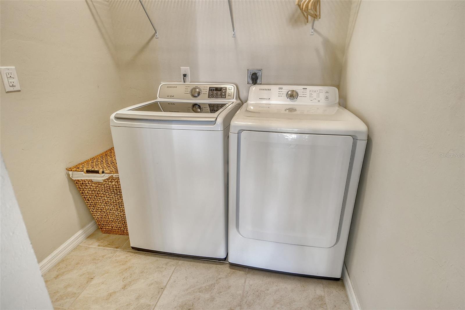 116 NAVIGATION CIR #106