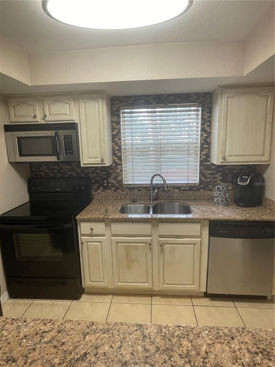 912 LA COSTA CIR #Unit 3