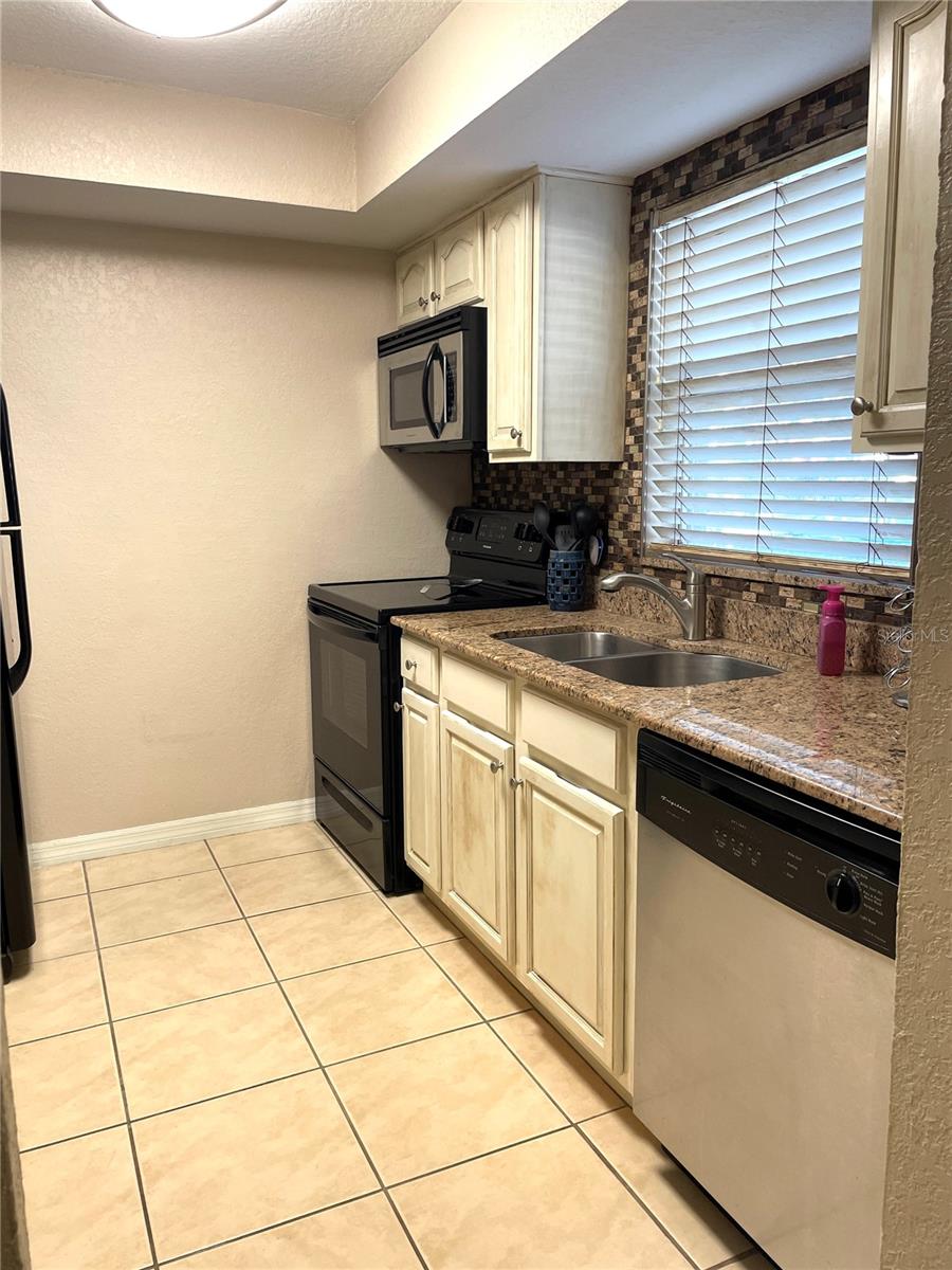 912 LA COSTA CIR #Unit 3