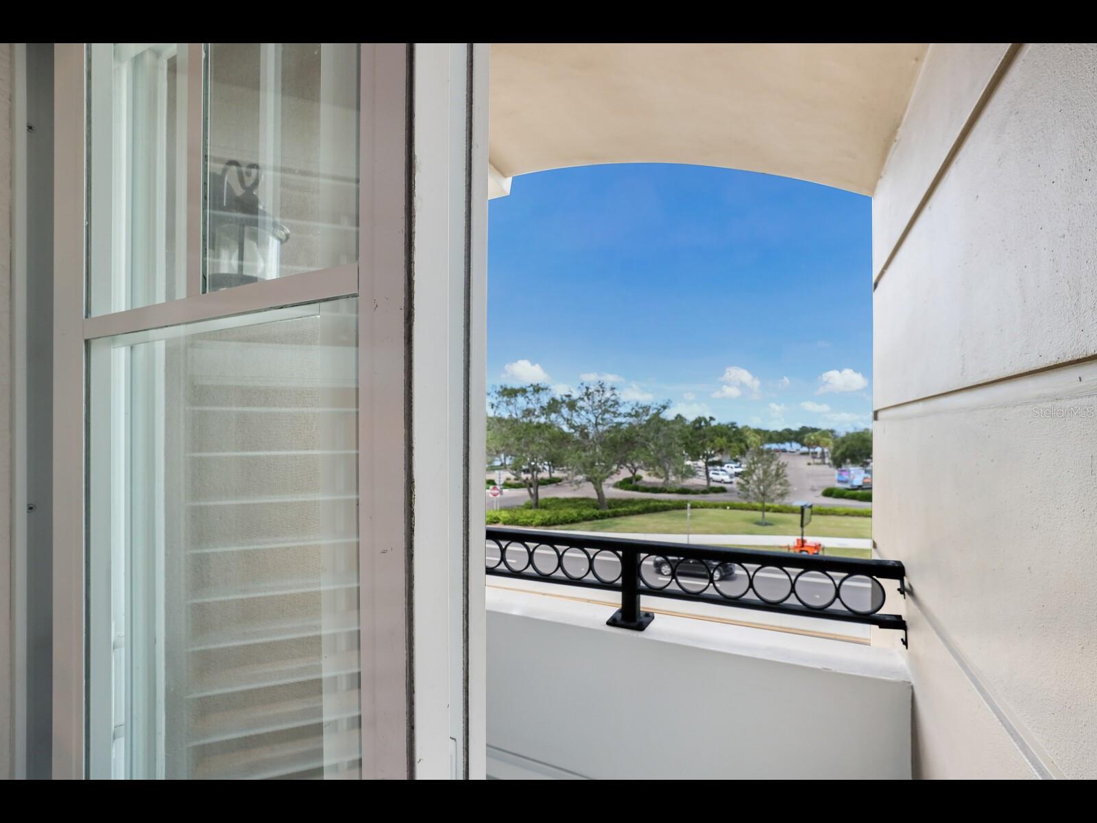 1064 N TAMIAMI TRL #1219