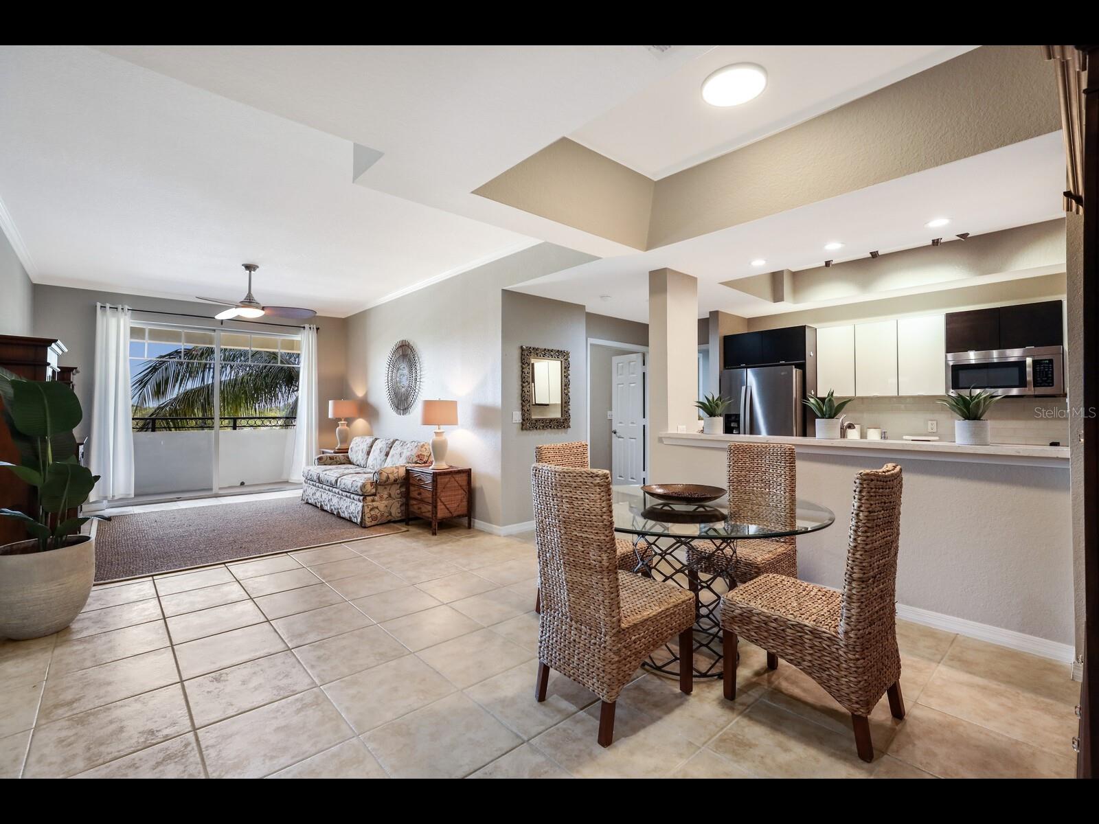 1064 N TAMIAMI TRL #1219