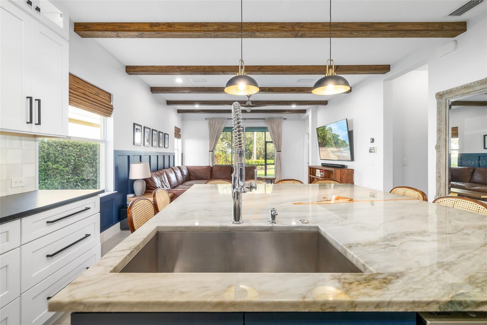 12153 FOREST PARK CIR