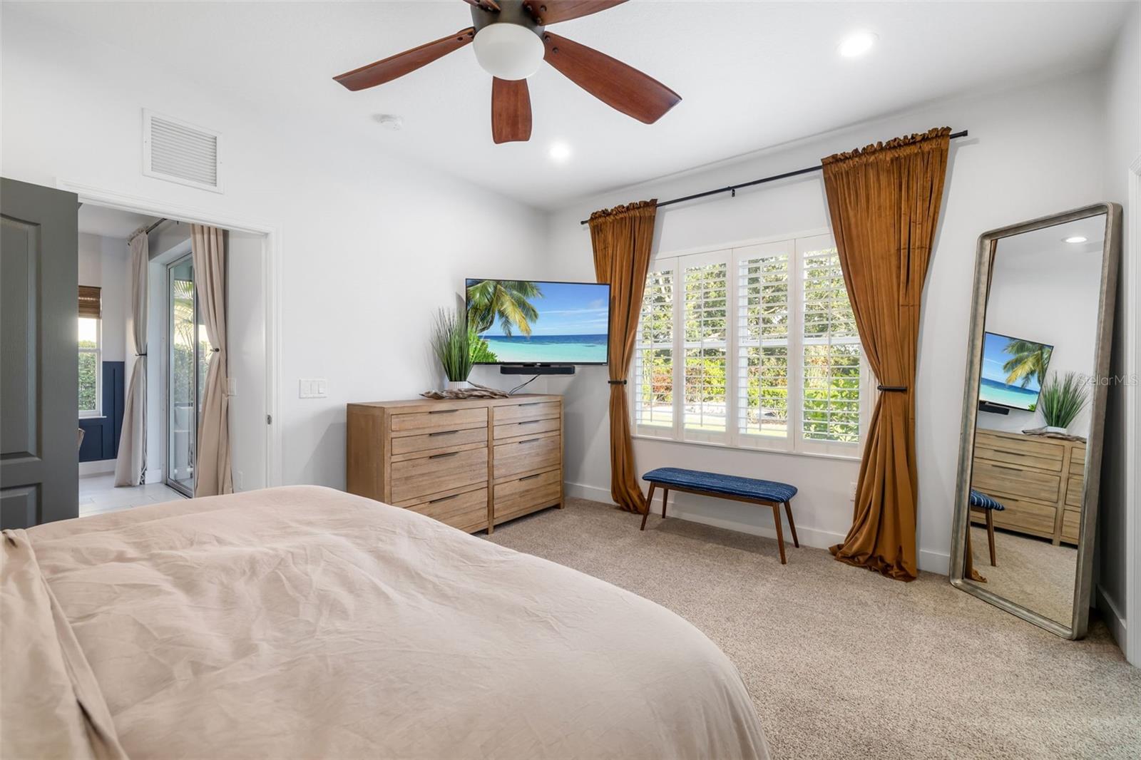 12153 FOREST PARK CIR