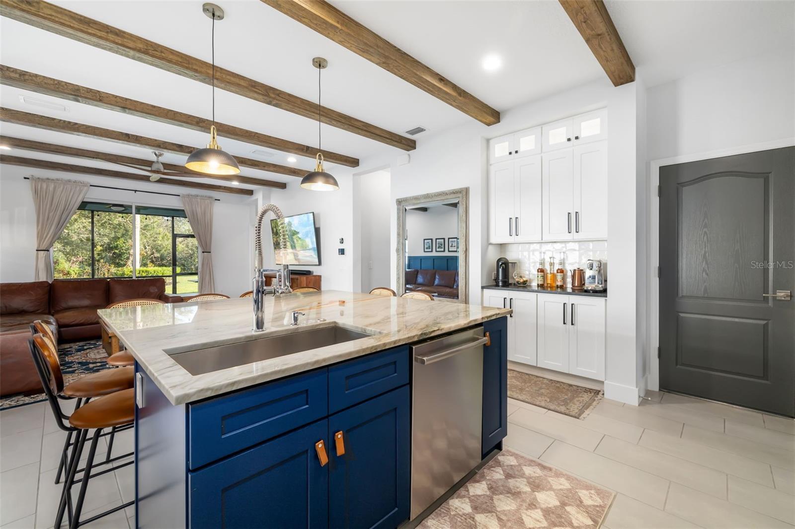 12153 FOREST PARK CIR