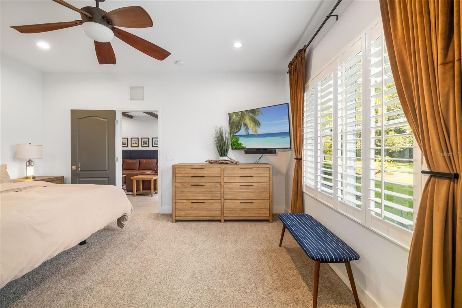 12153 FOREST PARK CIR