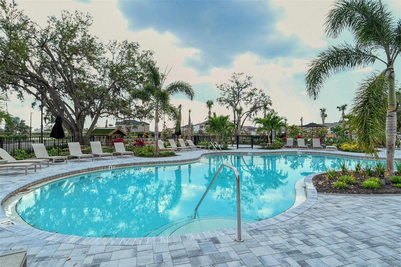 15324 SHADY PALMS LN