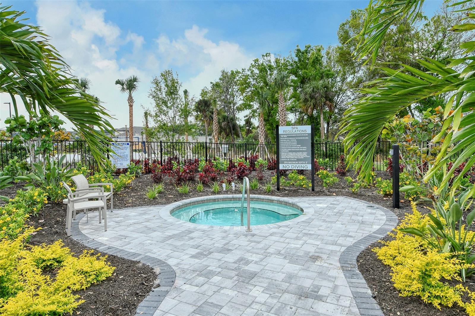 15324 SHADY PALMS LN