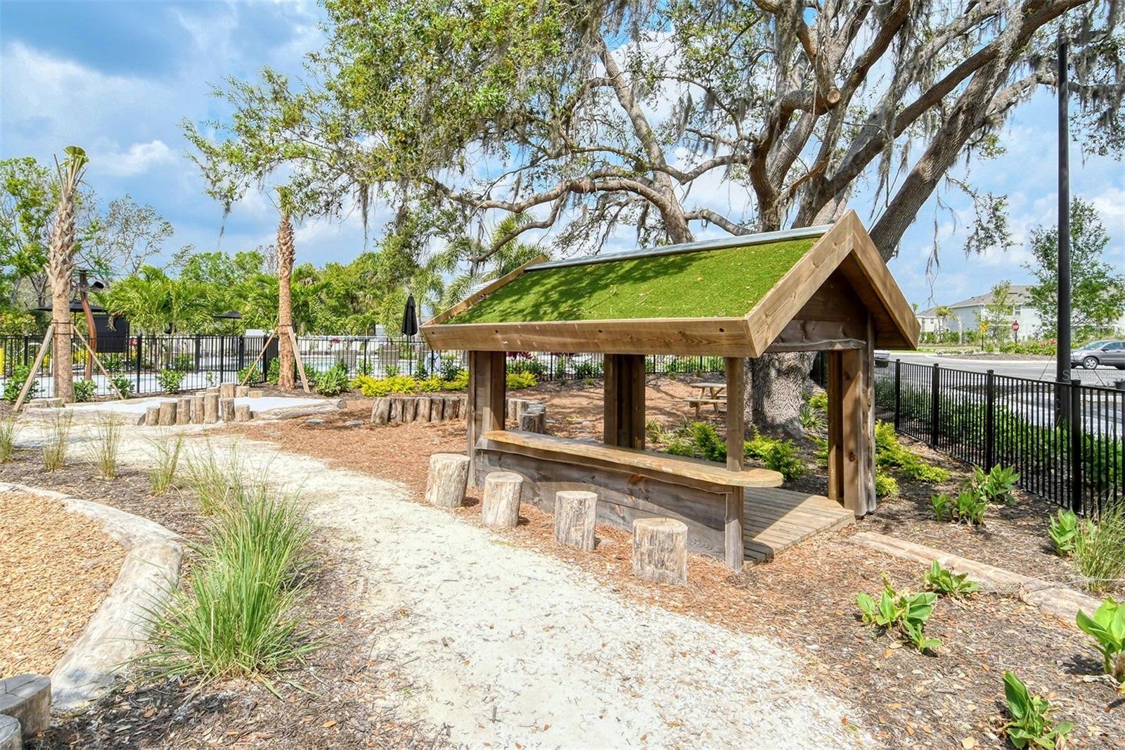 15324 SHADY PALMS LN