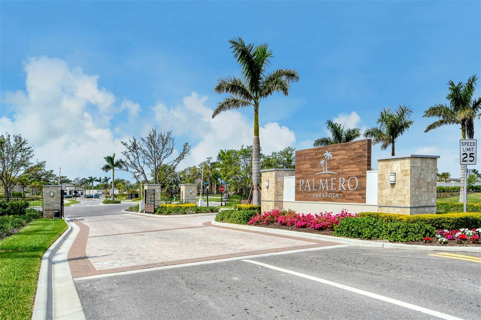 15324 SHADY PALMS LN