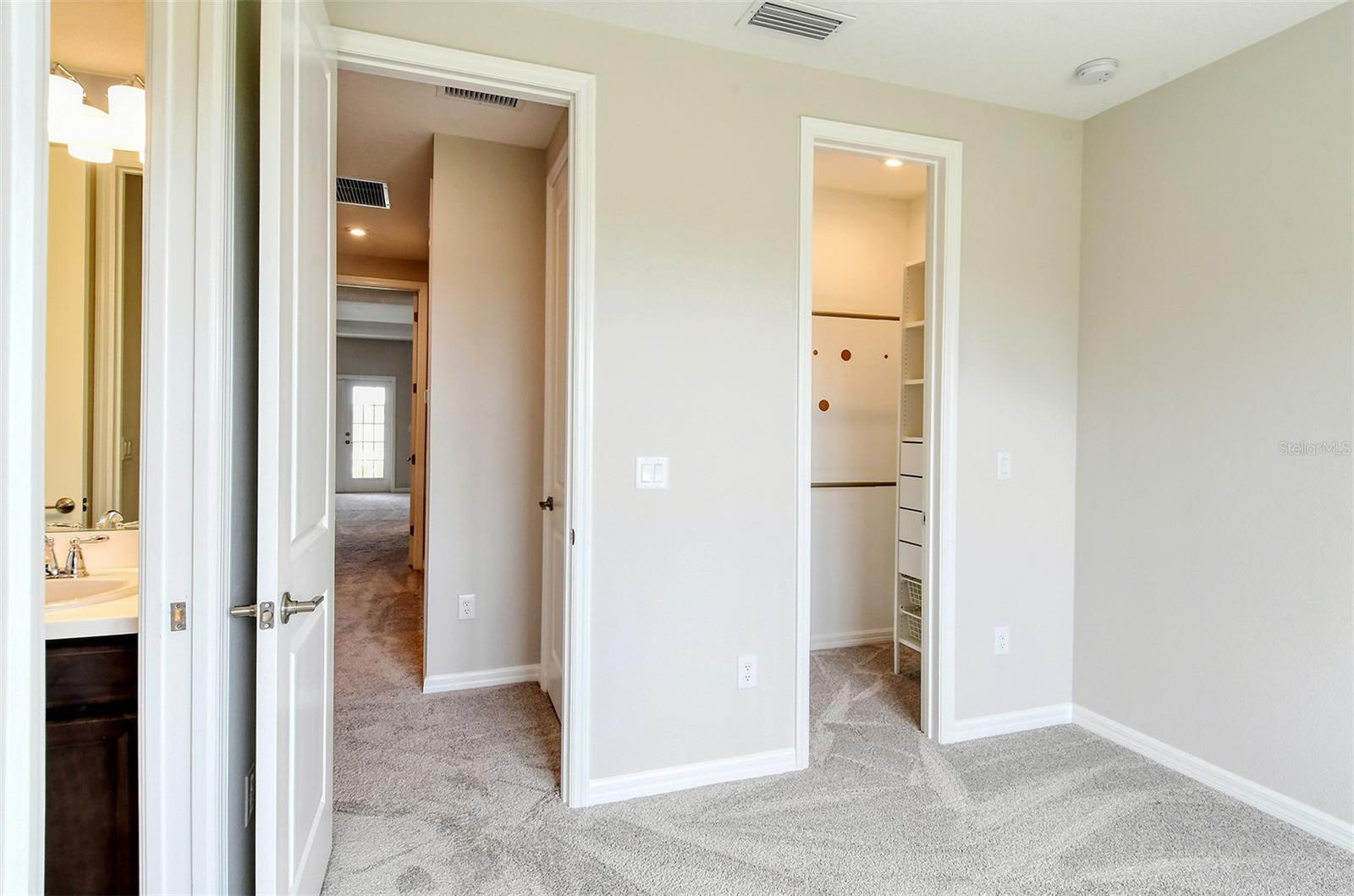 15324 SHADY PALMS LN