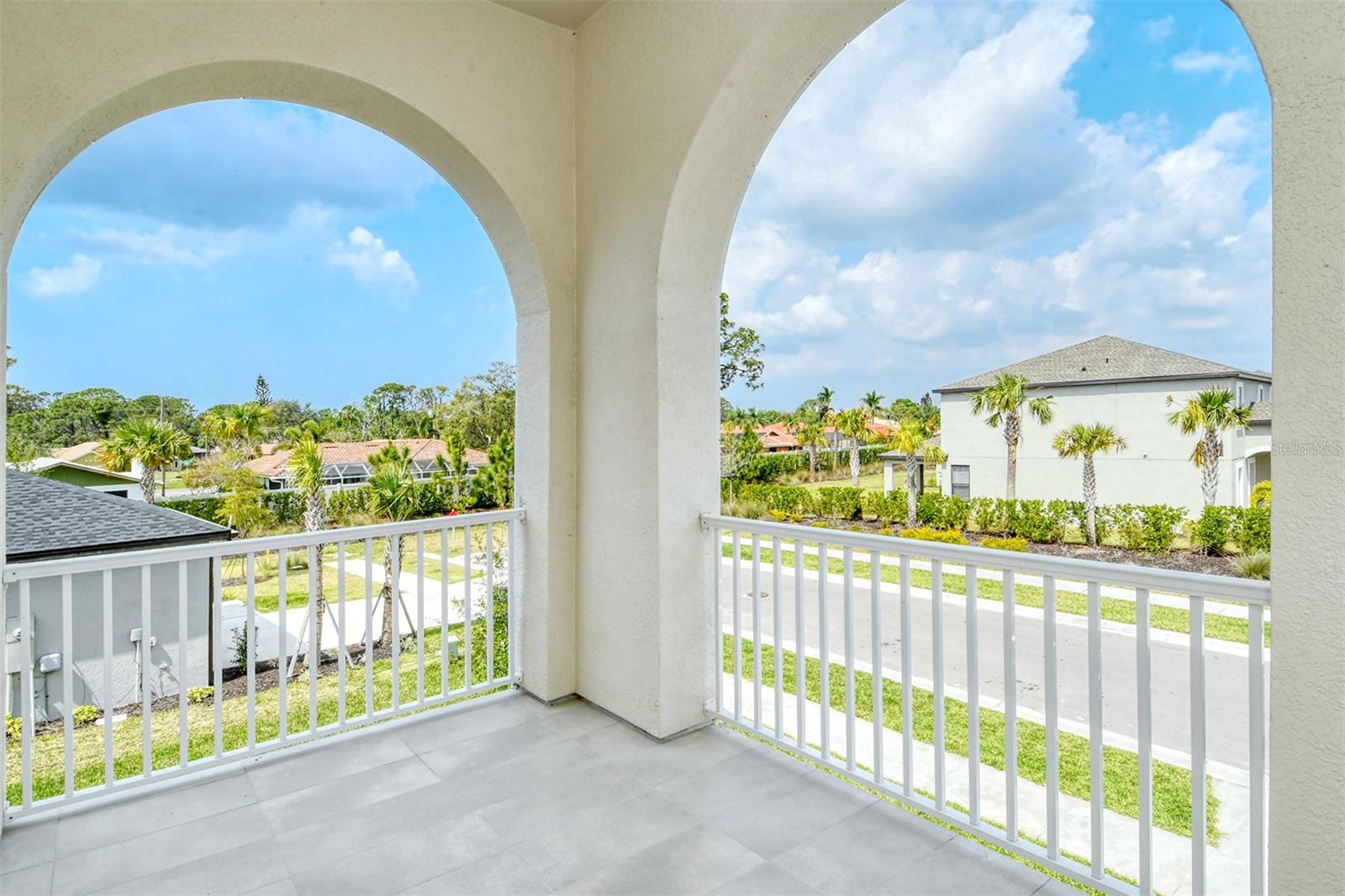 15324 SHADY PALMS LN