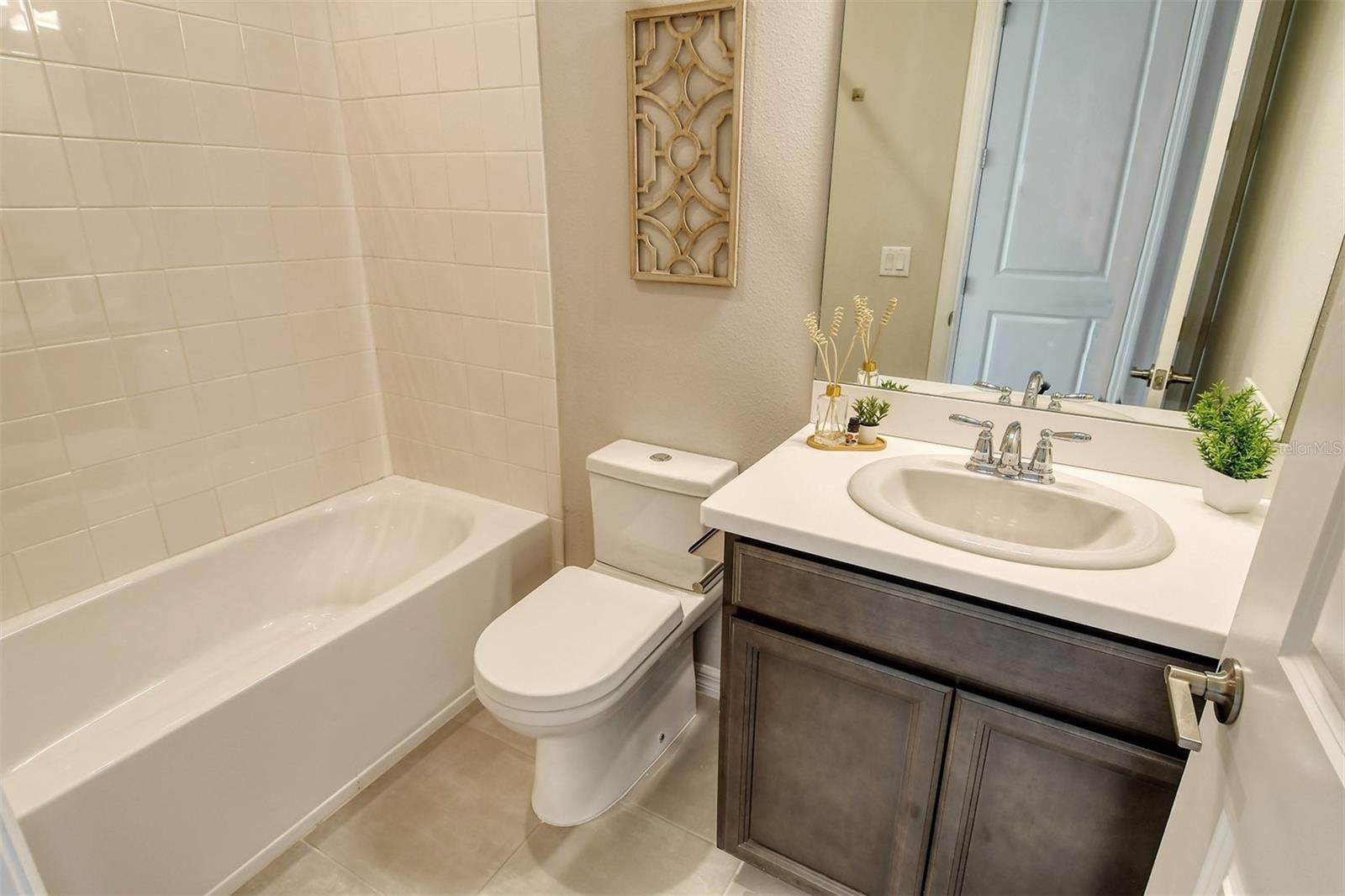 15324 SHADY PALMS LN