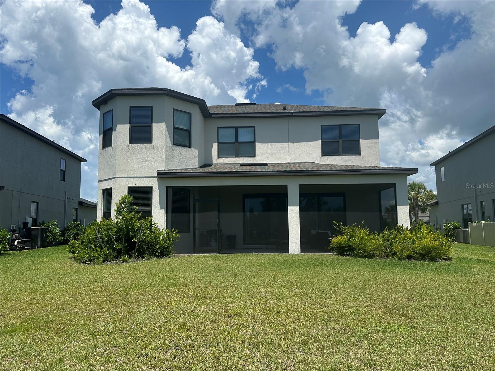 15324 SHADY PALMS LN