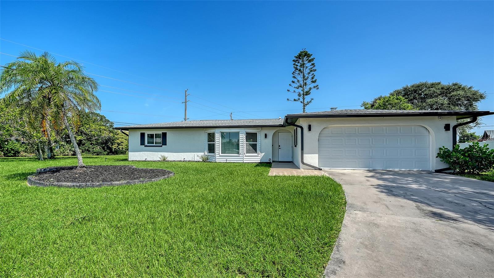 243 MOSS LN