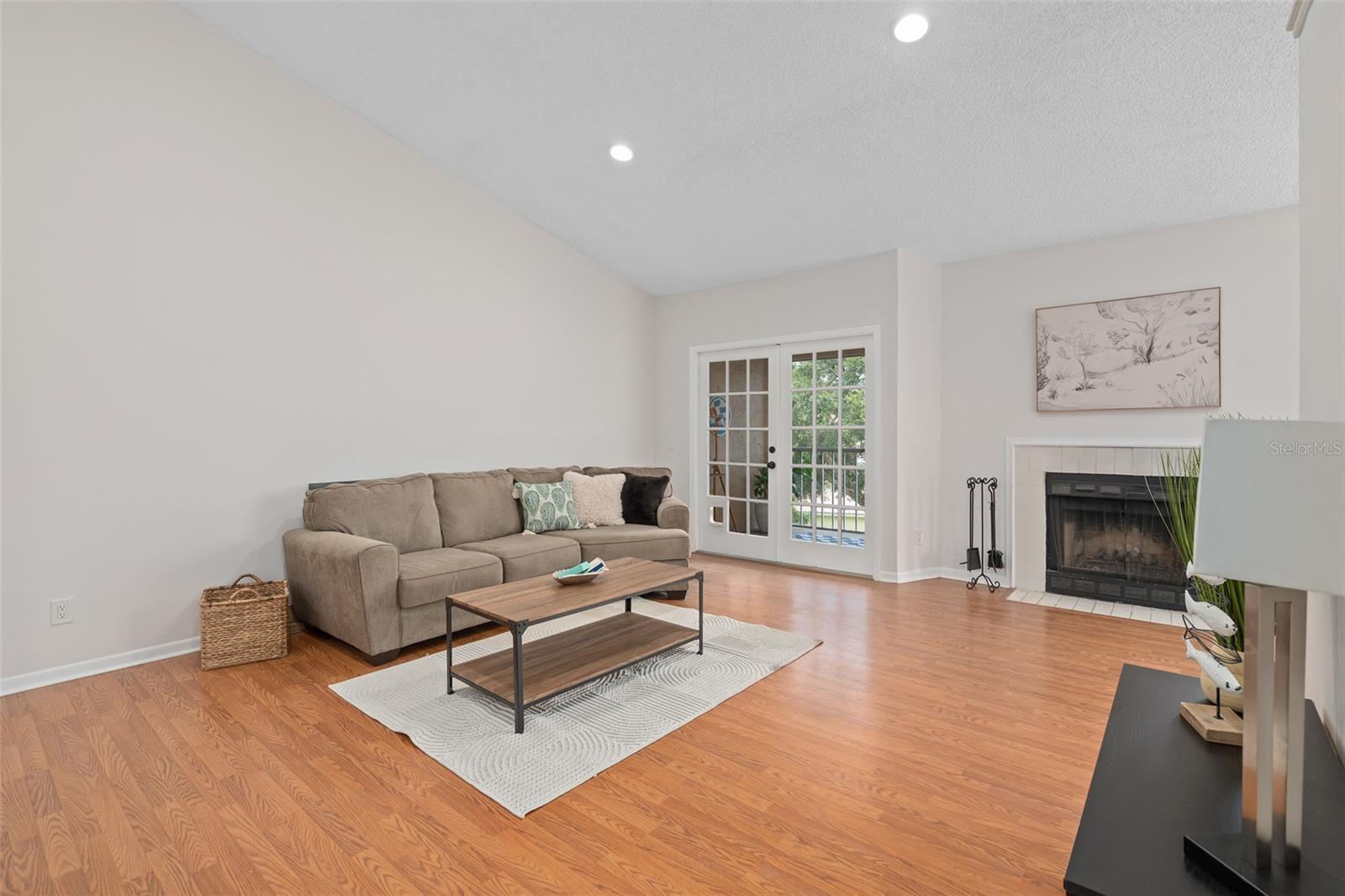 670 SANDY NECK LN #201