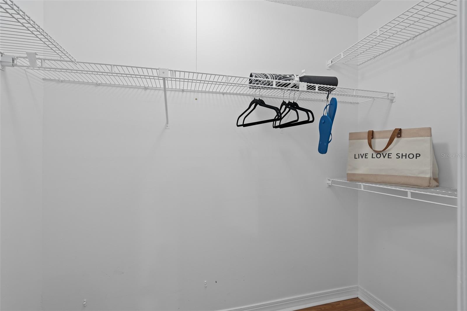 670 SANDY NECK LN #201