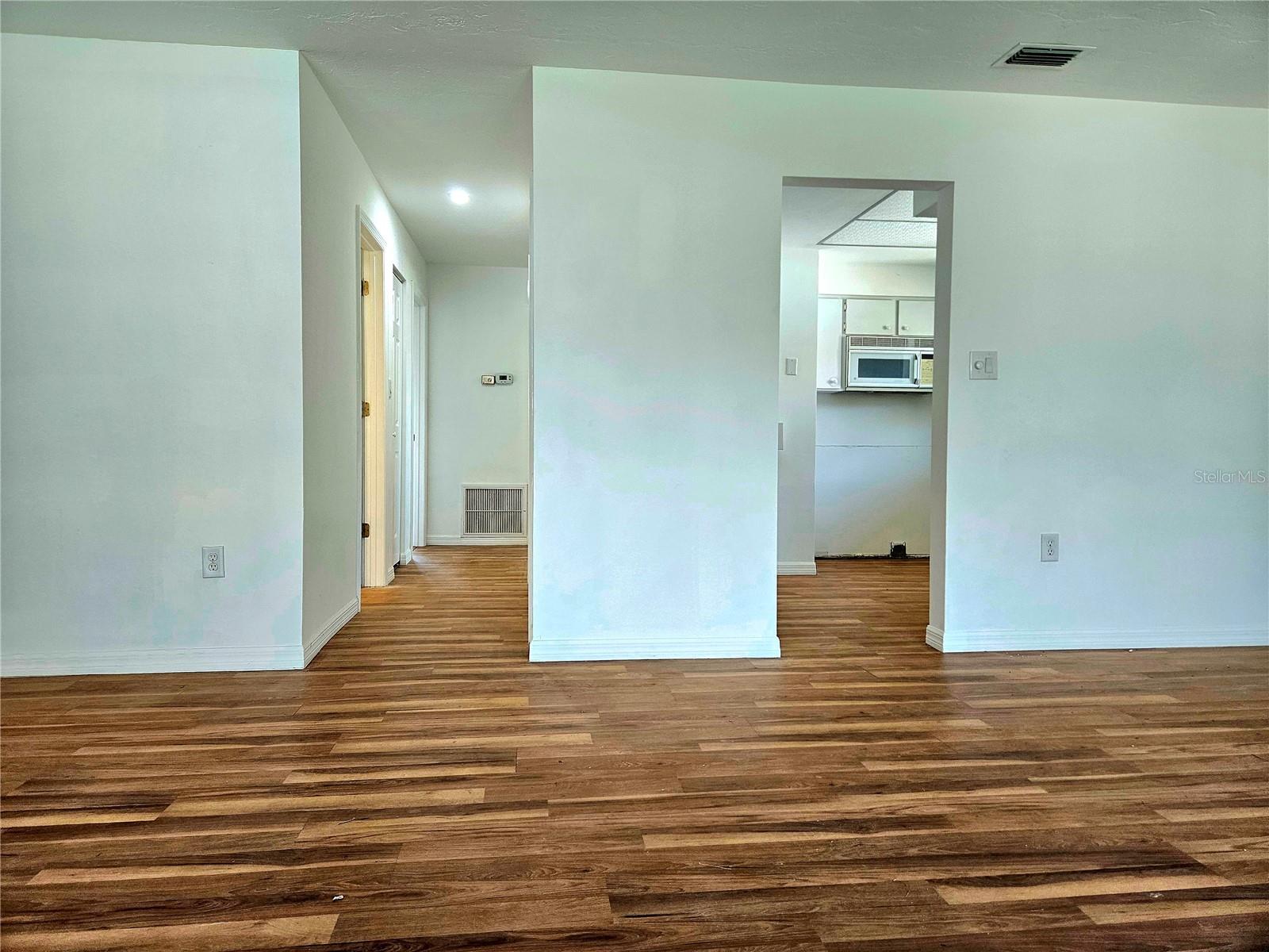 179 VISTA HERMOSA CIR #17B