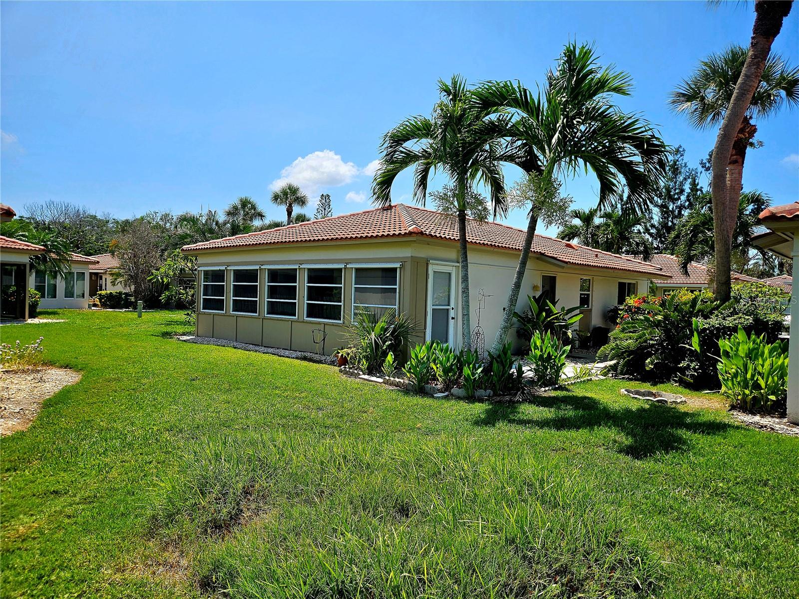 179 VISTA HERMOSA CIR #17B