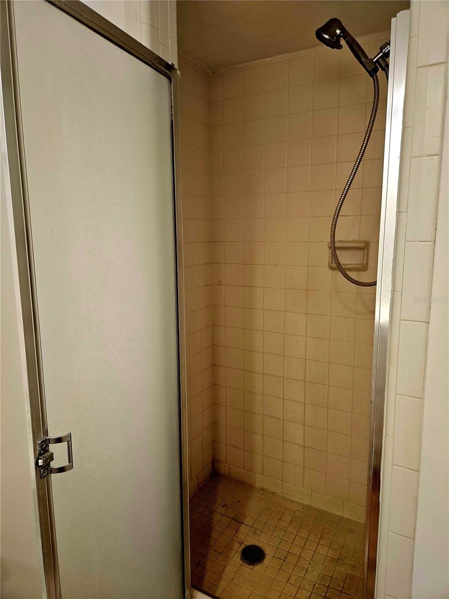 179 VISTA HERMOSA CIR #17B