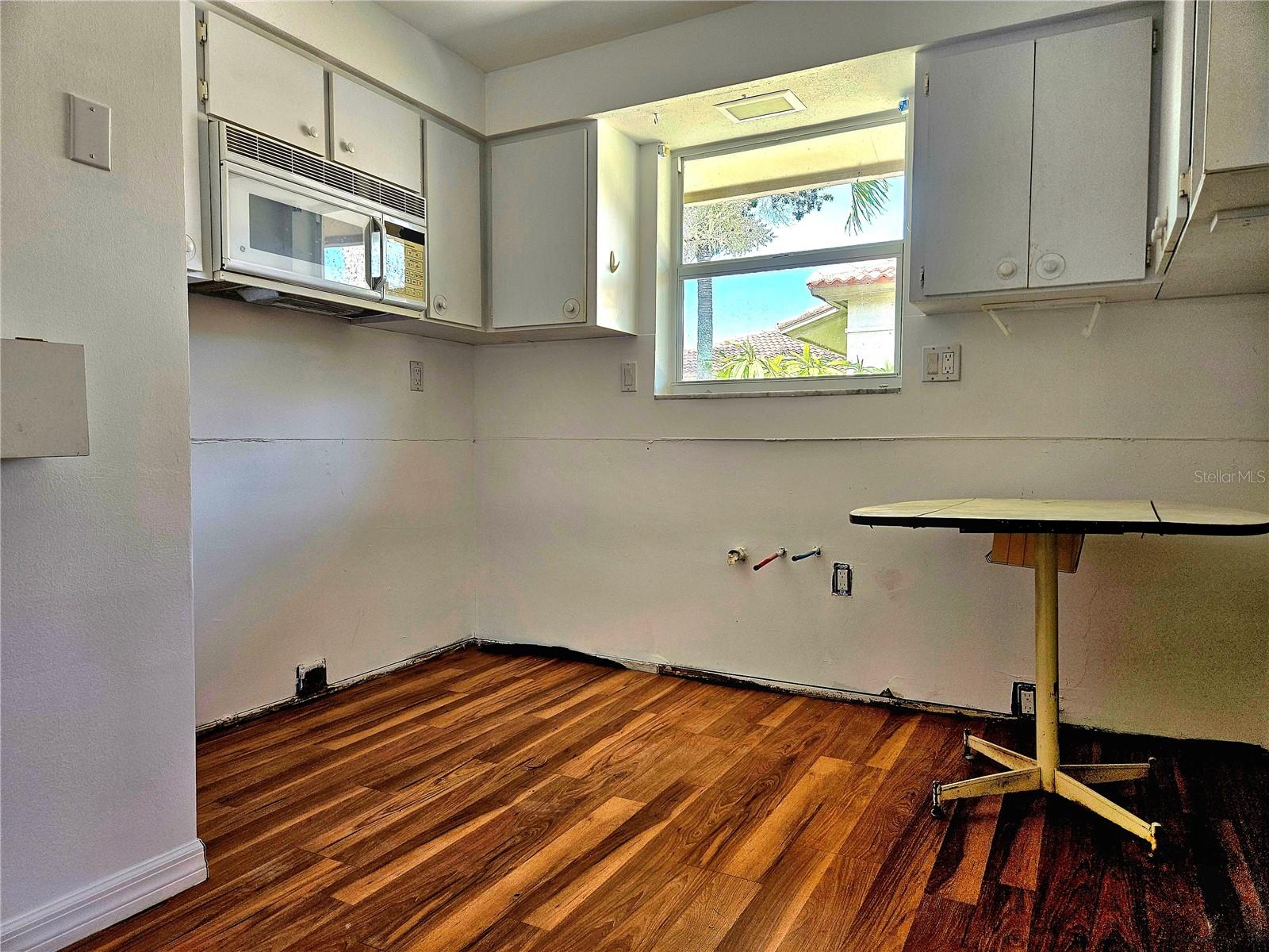 179 VISTA HERMOSA CIR #17B