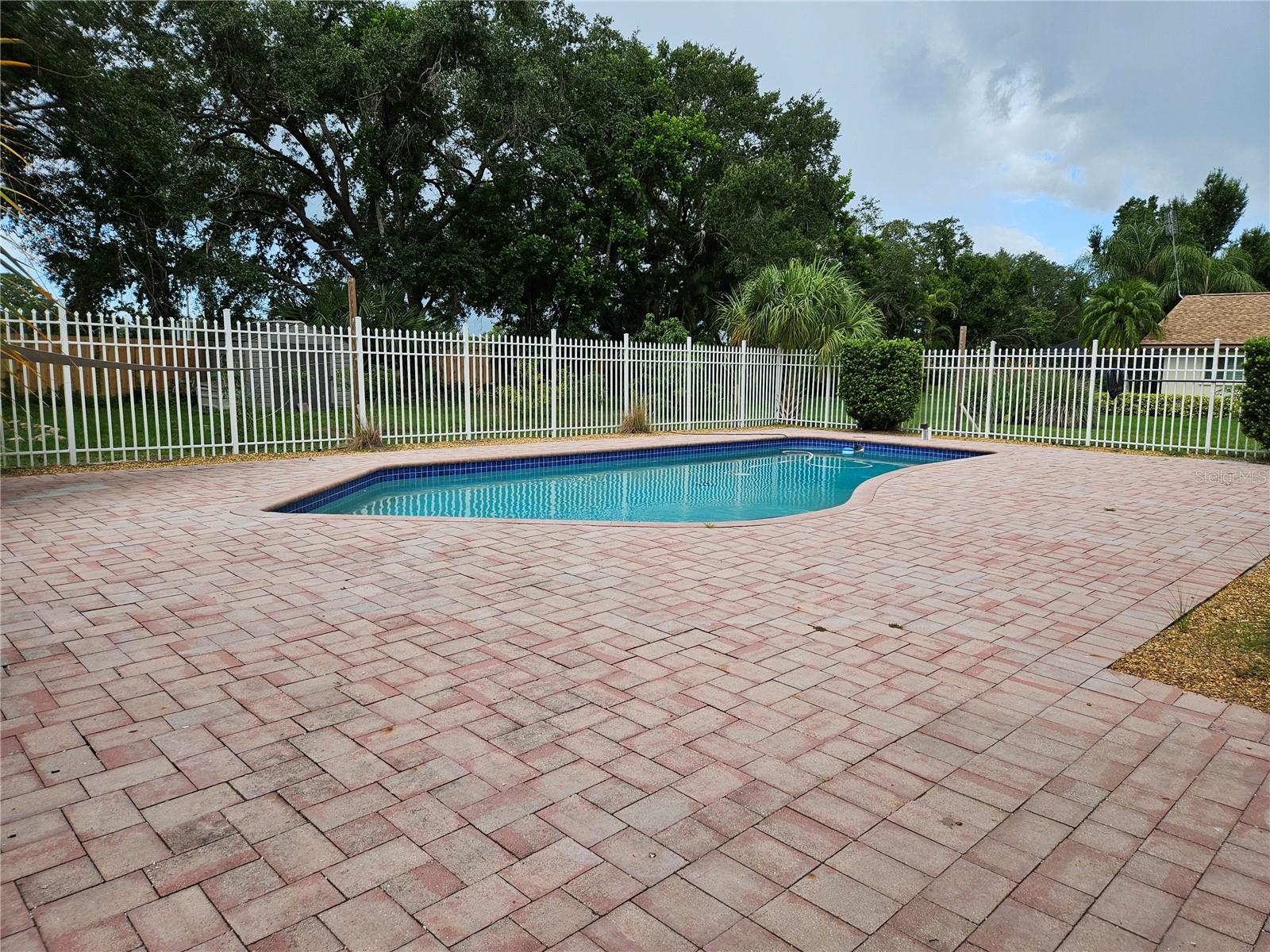 4252 PRAIRIE VIEW DR S