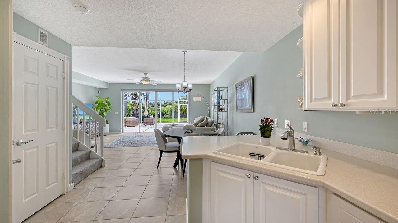 1531 BURGOS DR