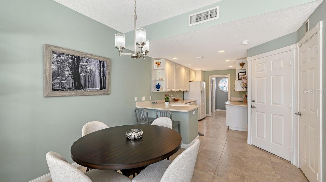 1531 BURGOS DR
