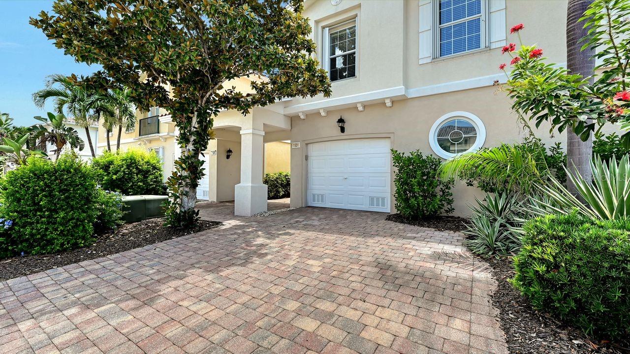 1531 BURGOS DR