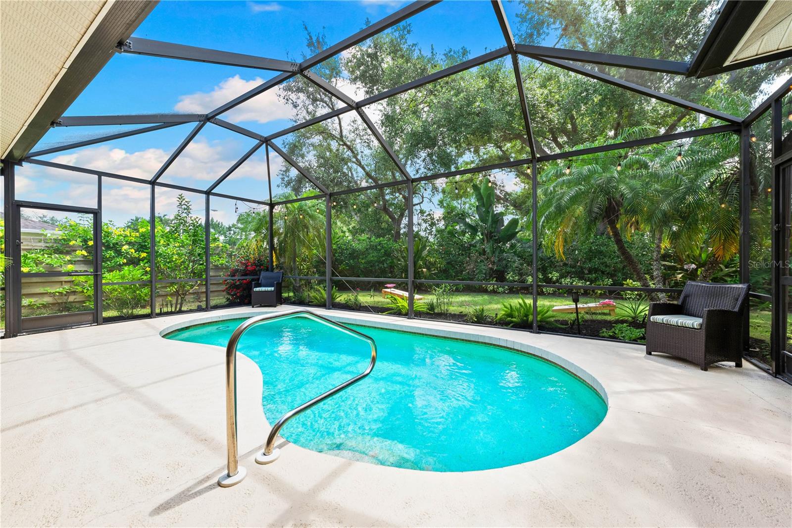 5272 SUNNYDALE CIR E