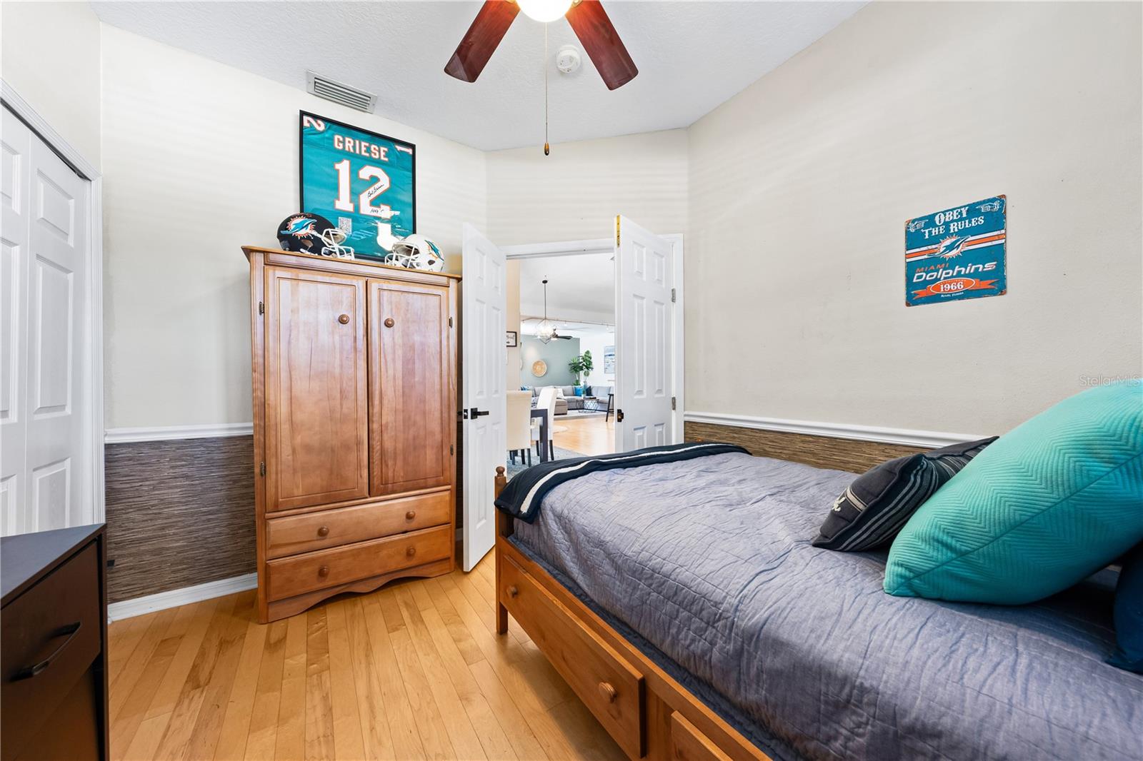 5272 SUNNYDALE CIR E