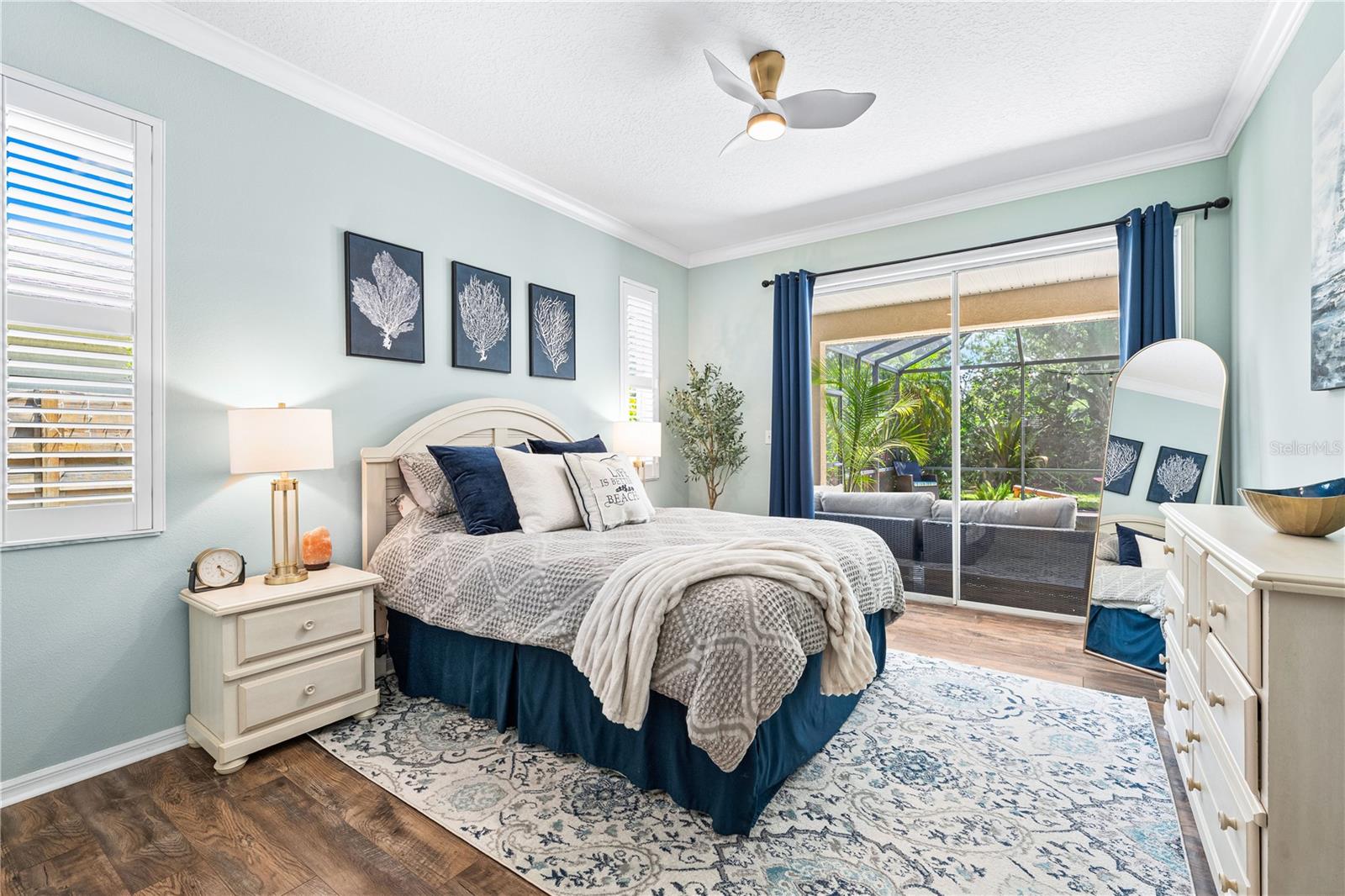 5272 SUNNYDALE CIR E